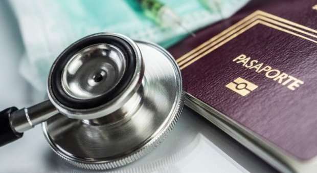 pasaporte-viaje-salud