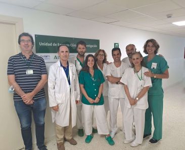 Profesionales de la Unidad de Investigación y Ensayos Clínicos del Servicio de Microbiología y Enfermedades Infecciosas y de la UCI del Hospital de Jerez que componen el grupo de investigación UCIINFECCIOSAS coordinado por el Dr Estella.