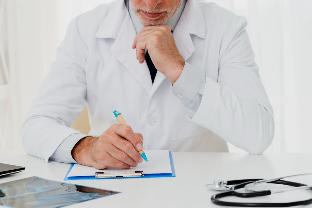 IMPORTANTE: Para los médicos con ejercicio privado que deseen obtener el título de especialista en Medicina de Urgencias por vía extraordinaria