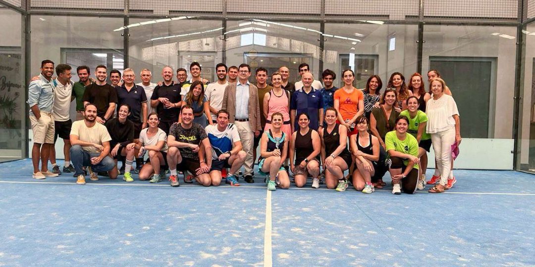 El pádel regresó a la programación deportiva del COMCADIZ con éxito de participación y convivencia