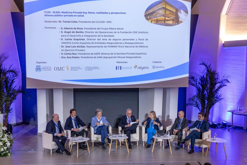 La Medicina privada reivindica su papel complementario y necesario en un SNS que precisa reformas